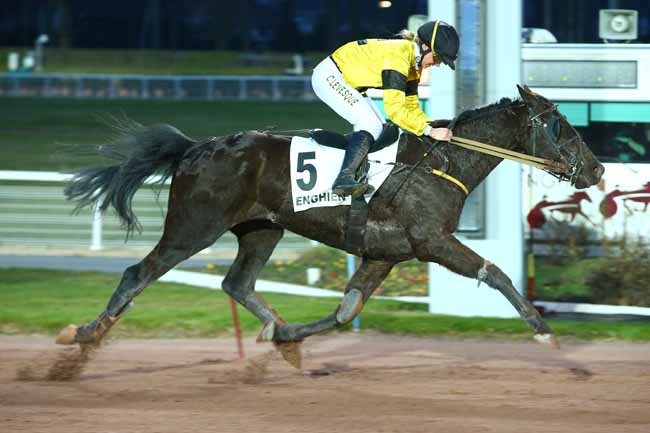 Photo d'arrivée de la course pmu PRIX DE BAGNOLET à ENGHIEN le Mercredi 22 février 2017