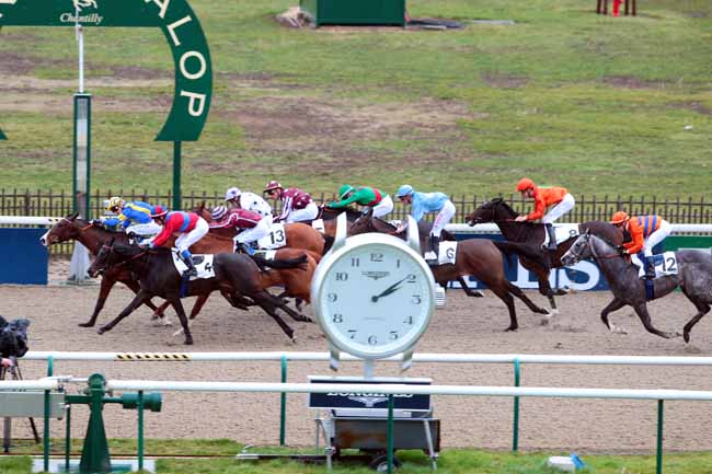Photo d'arrivée de la course pmu PRIX DE LA ROUTE DU DEBAT à CHANTILLY le Jeudi 23 février 2017