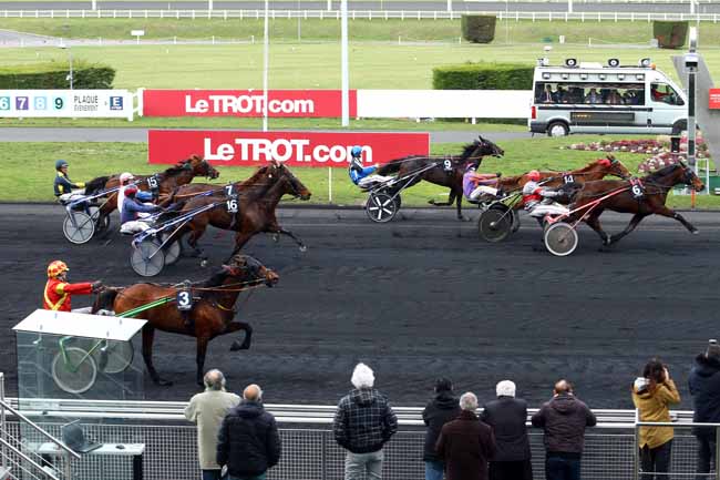 Photo d'arrivée de la course pmu PRIX EMILE ALLIX COURBOY à PARIS-VINCENNES le Jeudi 2 mars 2017
