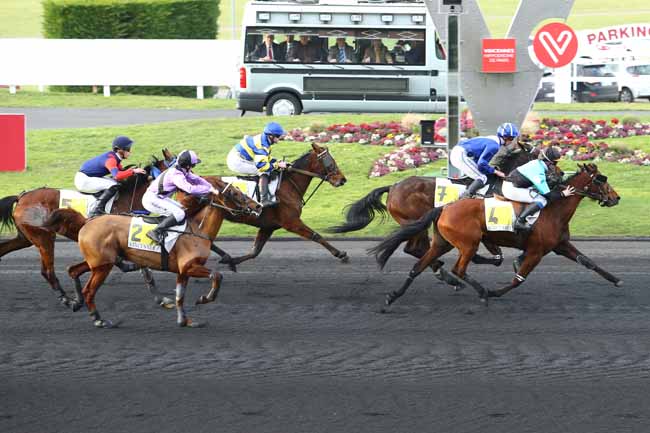 Photo d'arrivée de la course pmu PRIX DE MARMANDE à PARIS-VINCENNES le Jeudi 2 mars 2017