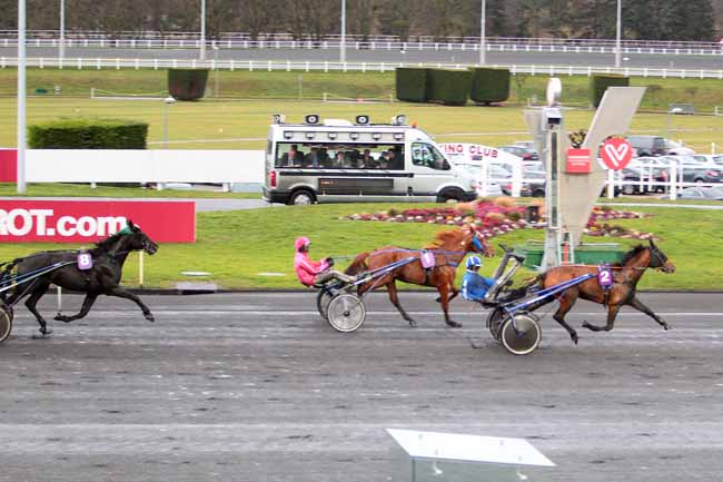 Photo d'arrivée de la course pmu PRIX DE SELECTION à PARIS-VINCENNES le Samedi 4 mars 2017