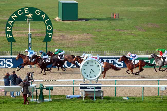 Photo d'arrivée de la course pmu PRIX DE LA LAUNETTE à CHANTILLY le Vendredi 10 mars 2017