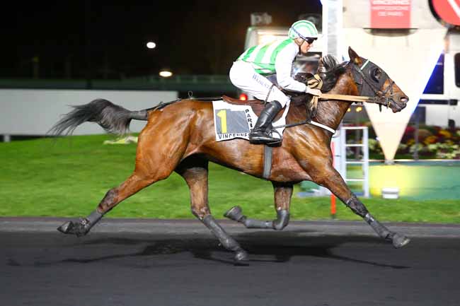 Photo d'arrivée de la course pmu PRIX BRASILIA à PARIS-VINCENNES le Mardi 28 mars 2017
