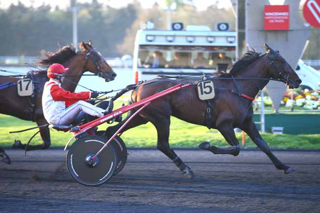 Photo d'arrivée de la course pmu PRIX CEPHENS à PARIS-VINCENNES le Vendredi 7 avril 2017