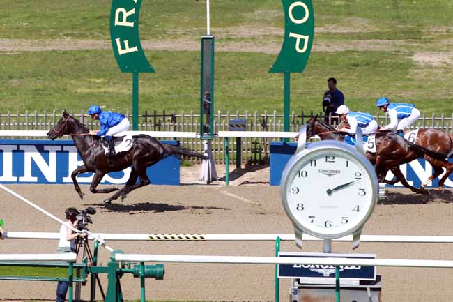 Photo d'arrivée de la course pmu PRIX DU CHEMIN DES OFFICIERS à CHANTILLY le Dimanche 9 avril 2017