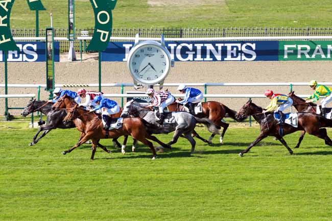 Photo d'arrivée de la course pmu PRIX LA FORCE à CHANTILLY le Dimanche 9 avril 2017