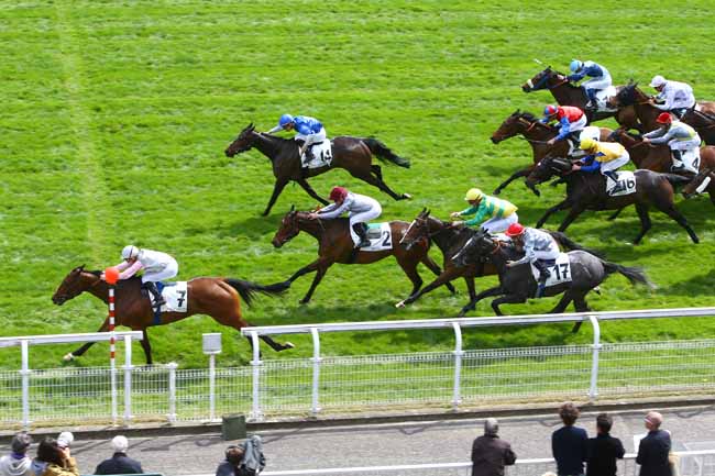 Photo d'arrivée de la course pmu PRIX DU CHATEAU DE MAISONS-LAFFITTE à MAISONS-LAFFITTE le Lundi 10 avril 2017