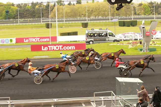 Photo d'arrivée de la course pmu PRIX D'AUXERRE à PARIS-VINCENNES le Samedi 15 avril 2017