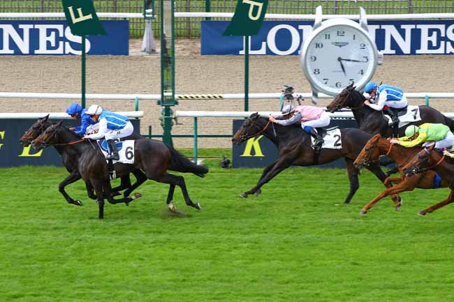 Photo d'arrivée de la course pmu PRIX NOAILLES à CHANTILLY le Dimanche 16 avril 2017