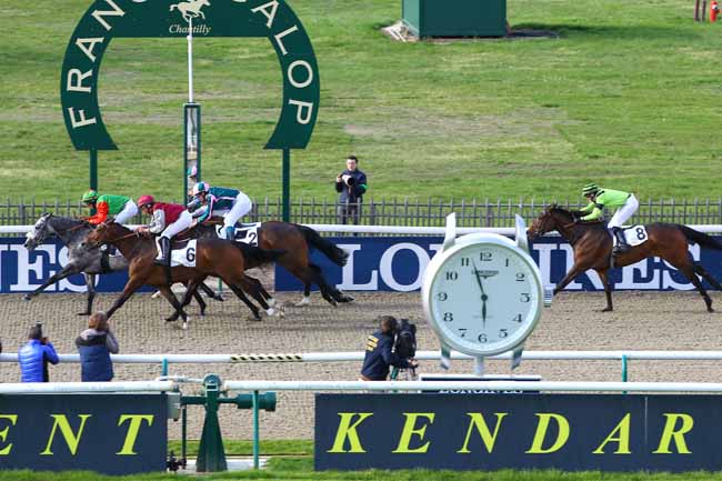 Photo d'arrivée de la course pmu PRIX DE LA FU MADAME à CHANTILLY le Dimanche 16 avril 2017