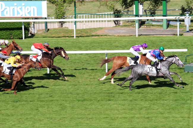 Photo d'arrivée de la course pmu PRIX DE LA LOMAGNE à SAINT-CLOUD le Mercredi 19 avril 2017