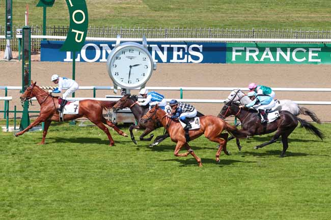 Photo d'arrivée de la course pmu PRIX DE CROISSY à CHANTILLY le Jeudi 20 avril 2017