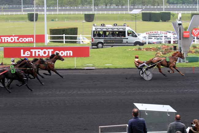 Photo d'arrivée de la course pmu PRIX DE QUIBERON à PARIS-VINCENNES le Samedi 6 mai 2017