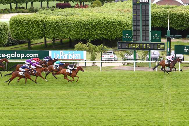 Photo d'arrivée de la course pmu PRIX DU MOULIN JOLY à SAINT-CLOUD le Lundi 8 mai 2017