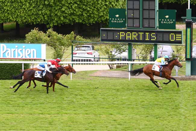 Photo d'arrivée de la course pmu PRIX GREFFULHE à SAINT-CLOUD le Lundi 8 mai 2017