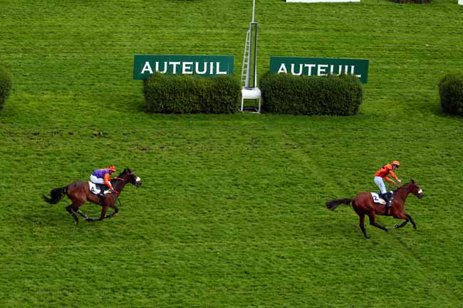 Photo d'arrivée de la course pmu PRIX GUILLAUME JAVOY à AUTEUIL le Vendredi 12 mai 2017