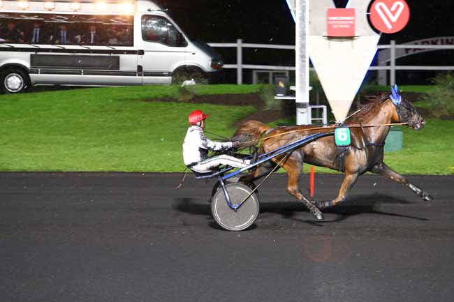 Photo d'arrivée de la course pmu PRIX DIANA à PARIS-VINCENNES le Vendredi 19 mai 2017