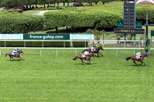 Photo d'arrivée de la course pmu PRIX DU VIEUX COLOMBIER à SAINT-CLOUD le Vendredi 19 mai 2017