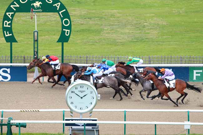 Photo d'arrivée de la course pmu PRIX DU PETIT CHATEAU à CHANTILLY le Lundi 22 mai 2017