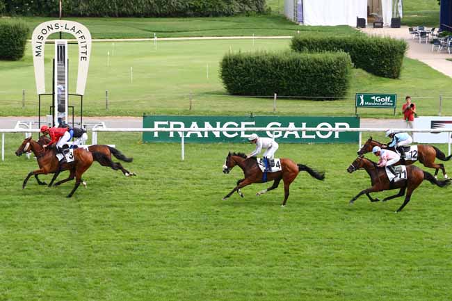 Photo d'arrivée de la course pmu PRIX DU TREMBLAY à MAISONS-LAFFITTE le Lundi 29 mai 2017