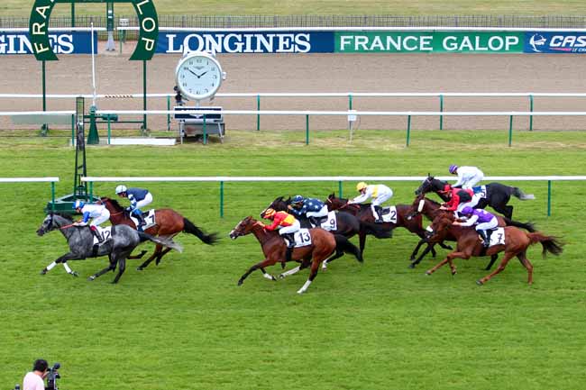 Photo d'arrivée de la course pmu GRAND HANDICAP DE L'HIPPODROME DES PRINCES DE CONDE à CHANTILLY le Mercredi 31 mai 2017