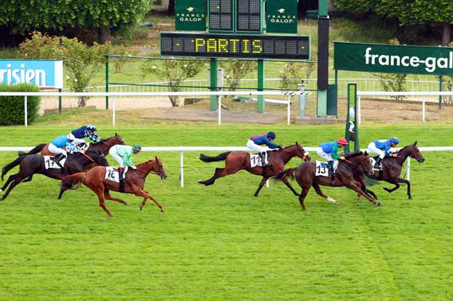 Photo d'arrivée de la course pmu PRIX DE VARENNE à SAINT-CLOUD le Vendredi 2 juin 2017
