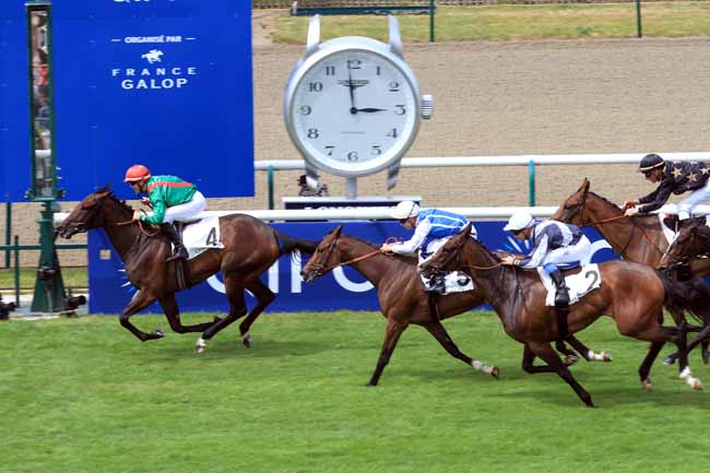 Photo d'arrivée de la course pmu PRIX DE SANDRINGHAM à CHANTILLY le Dimanche 4 juin 2017