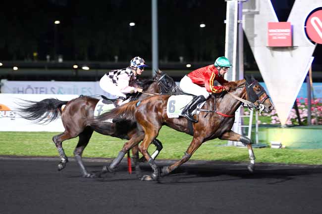 Photo d'arrivée de la course pmu PRIX KAITAIN à PARIS-VINCENNES le Vendredi 9 juin 2017