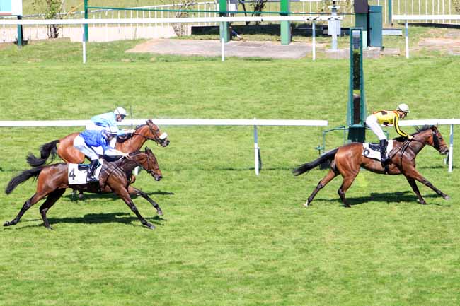 Photo d'arrivée de la course pmu PRIX DE BEYNES à SAINT-CLOUD le Jeudi 15 juin 2017