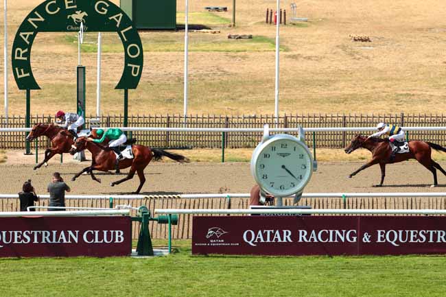 Photo d'arrivée de la course pmu PRIX DE SAINT-HUBERT à CHANTILLY le Vendredi 23 juin 2017