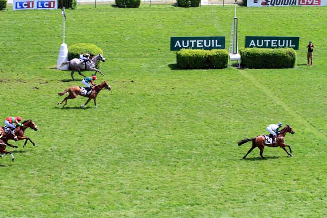 Photo d'arrivée de la course pmu PRIX GILBERT GALLOT à AUTEUIL le Vendredi 23 juin 2017