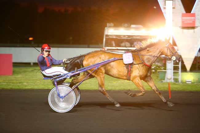 Photo d'arrivée de la course pmu PRIX BAPTISTINA à PARIS-VINCENNES le Vendredi 30 juin 2017