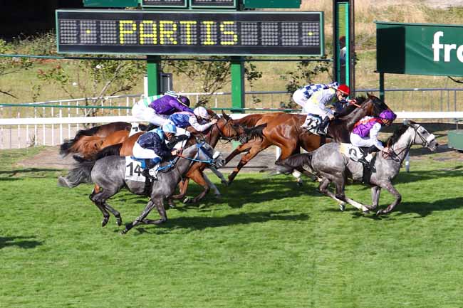 Photo d'arrivée de la course pmu PRIX D'ORTHEZ à SAINT-CLOUD le Dimanche 2 juillet 2017