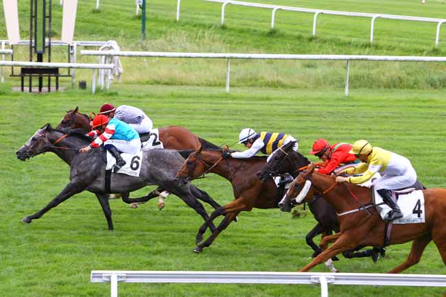 Photo d'arrivée de la course pmu PRIX LE PAILLON à MAISONS-LAFFITTE le Lundi 3 juillet 2017