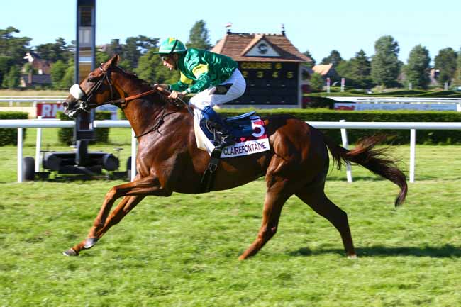 Photo d'arrivée de la course pmu PRIX MEILLEURS OUVRIERS DE FRANCE à CLAIREFONTAINE le Samedi 8 juillet 2017
