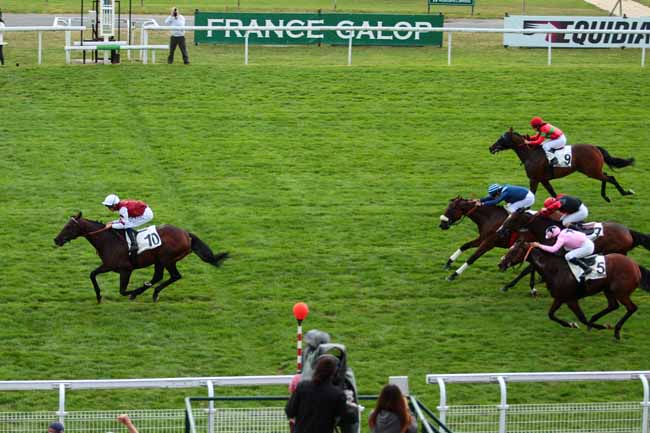 Photo d'arrivée de la course pmu PRIX DE LA PLACE WAGRAM à MAISONS-LAFFITTE le Dimanche 23 juillet 2017