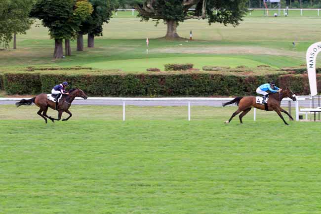 Photo d'arrivée de la course pmu PRIX D'HERBEVILLE à MAISONS-LAFFITTE le Jeudi 27 juillet 2017