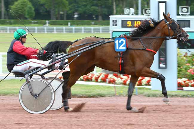 Photo d'arrivée de la course pmu PRIX DE LA PORTE DIDOT à ENGHIEN le Jeudi 27 juillet 2017