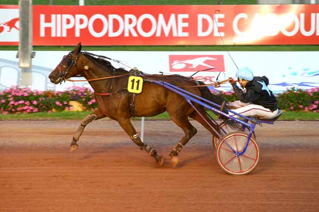 Photo d'arrivée de la course pmu PRIX DU CONSEIL REGIONAL (GR A) à CABOURG le Vendredi 28 juillet 2017