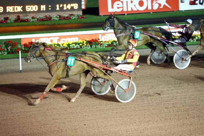 Photo d'arrivée de la course pmu PRIX DES LIS à CABOURG le Vendredi 4 août 2017