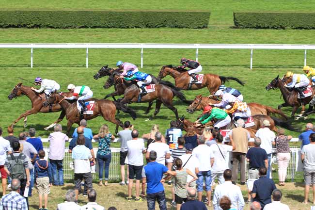 Photo d'arrivée de la course pmu PRIX ROBERTET à CLAIREFONTAINE le Lundi 14 août 2017