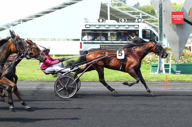 Photo d'arrivée de la course pmu PRIX DE NOAILLES à PARIS-VINCENNES le Mercredi 23 août 2017