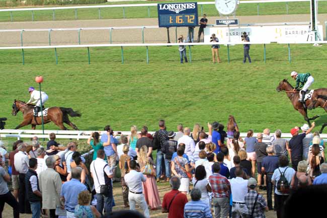 Photo d'arrivée de la course pmu PRIX DE LA RECONVERSION D'UN CHEVAL DE COURSES EN CHEVAL DE HORSEBALL à DEAUVILLE le Samedi 26 août 2017