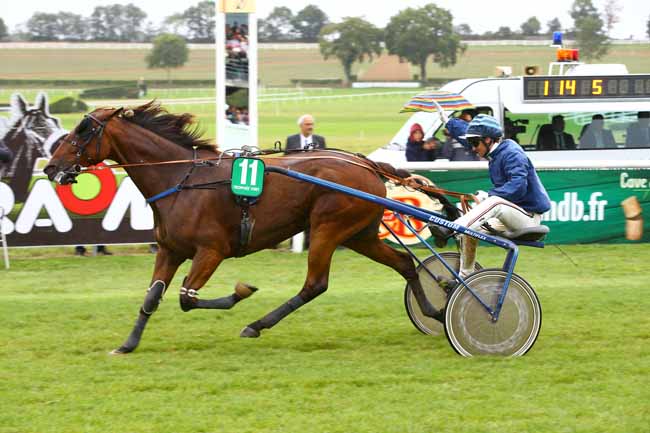 Photo d'arrivée de la course pmu PRIX V AND B à CRAON le Dimanche 3 septembre 2017