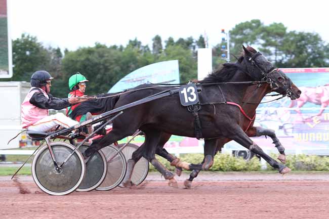 Photo d'arrivée de la course pmu PRIX AUDI - LE MANS à LE MANS le Mercredi 6 septembre 2017