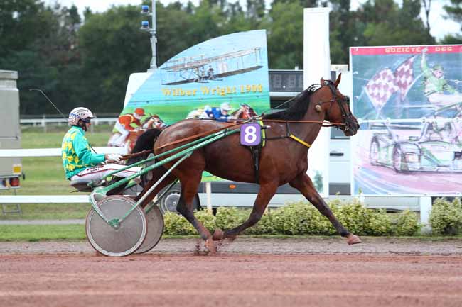 Photo d'arrivée de la course pmu PRIX PMU LE VINCENNES (GR B) à LE MANS le Mercredi 6 septembre 2017
