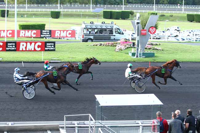 Photo d'arrivée de la course pmu PRIX DE NUEIL-SUR-LAYON à PARIS-VINCENNES le Samedi 9 septembre 2017