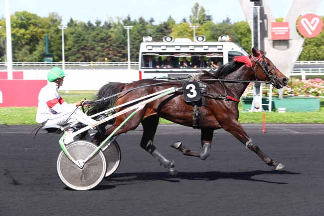 Photo d'arrivée de la course pmu PRIX DE NANGIS à PARIS-VINCENNES le Lundi 11 septembre 2017