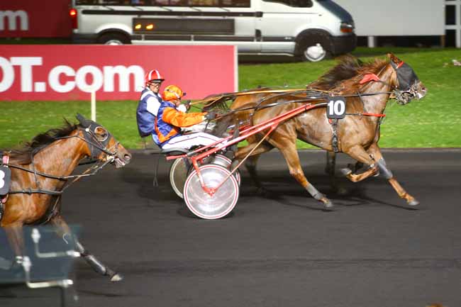 Photo d'arrivée de la course pmu PRIX CONCORDIA (GR B) à PARIS-VINCENNES le Mardi 12 septembre 2017
