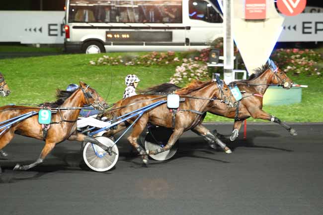 Photo d'arrivée de la course pmu PRIX CURSA à PARIS-VINCENNES le Vendredi 15 septembre 2017